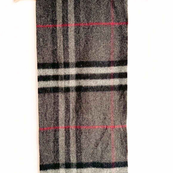 Burberry Cashmere Gray Plaid Print Made in Scotland Scarf - Picture 2 of 9